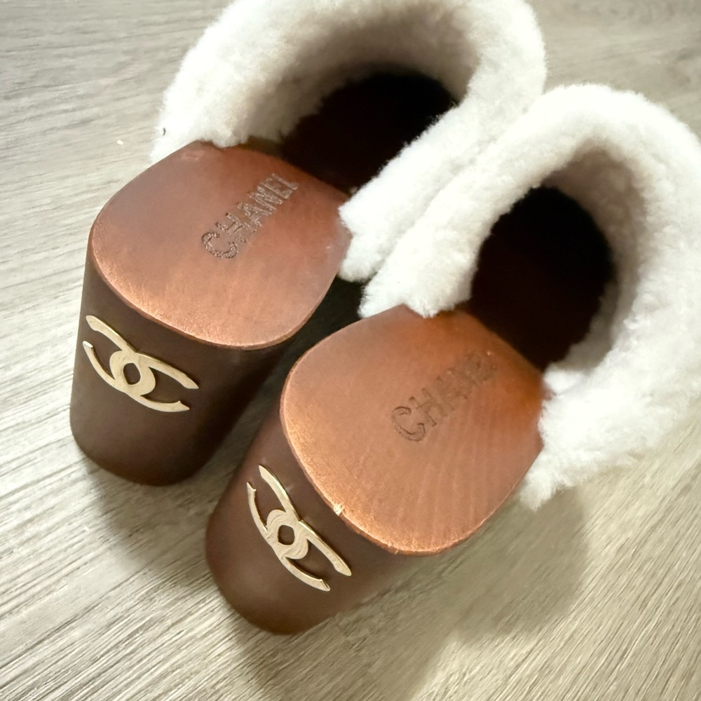 Chanel Women's Tan Shearling Mules - Picture 2 of 4